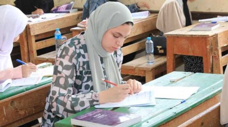 طلاب امتحانات الثانوية العامة 