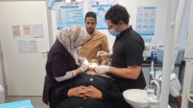 الفريق الطبي بمجمع السويس الطبي