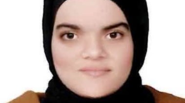 طالبة بالبحيرة