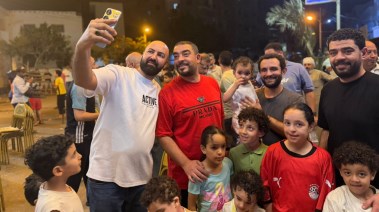 النائب أحمد رجب الشافعي خلال احتفاله بفوز مصر