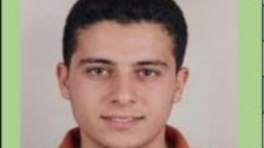 الطالب أحمد محمد الأول على شهادة الدبلومات الفنية 