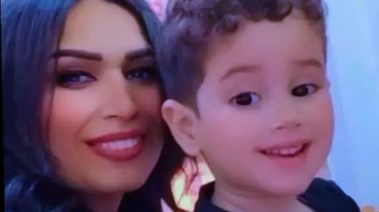 الكاتبة رانيا كامل ونجلها هارون 