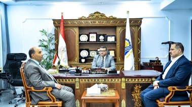 محافظ قنا 