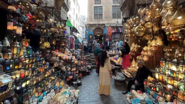 محال السلع والعاديات السياحية