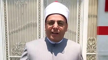 الدكتور محمد أبو السعود أمام مقر نادي الزمالك 