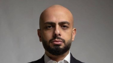 الكاتب أحمد مراد