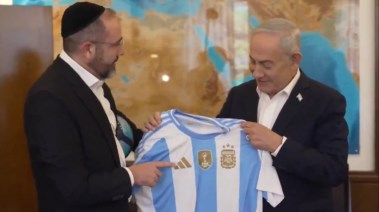نتنياهو وسفير الأرجنتين لدى إسرائيل