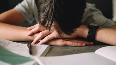 تصرفات تزيد من التوتر قبل نتائج امتحانات الثانوية