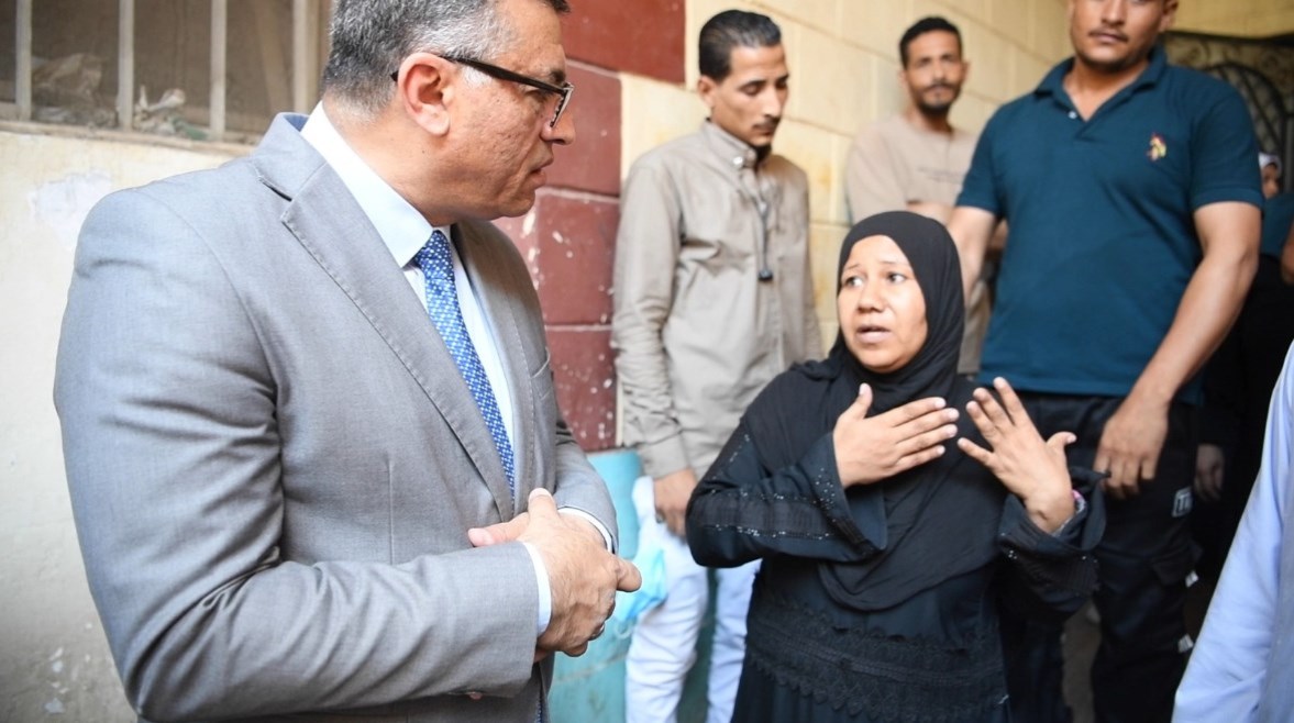 محافظ قنا في مستشفي قنا العام