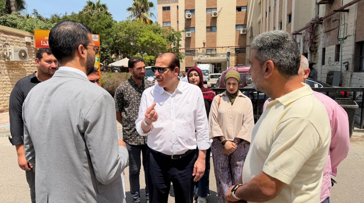 نائب وزير الصحة والسكان الدكتور عمرو قنديل