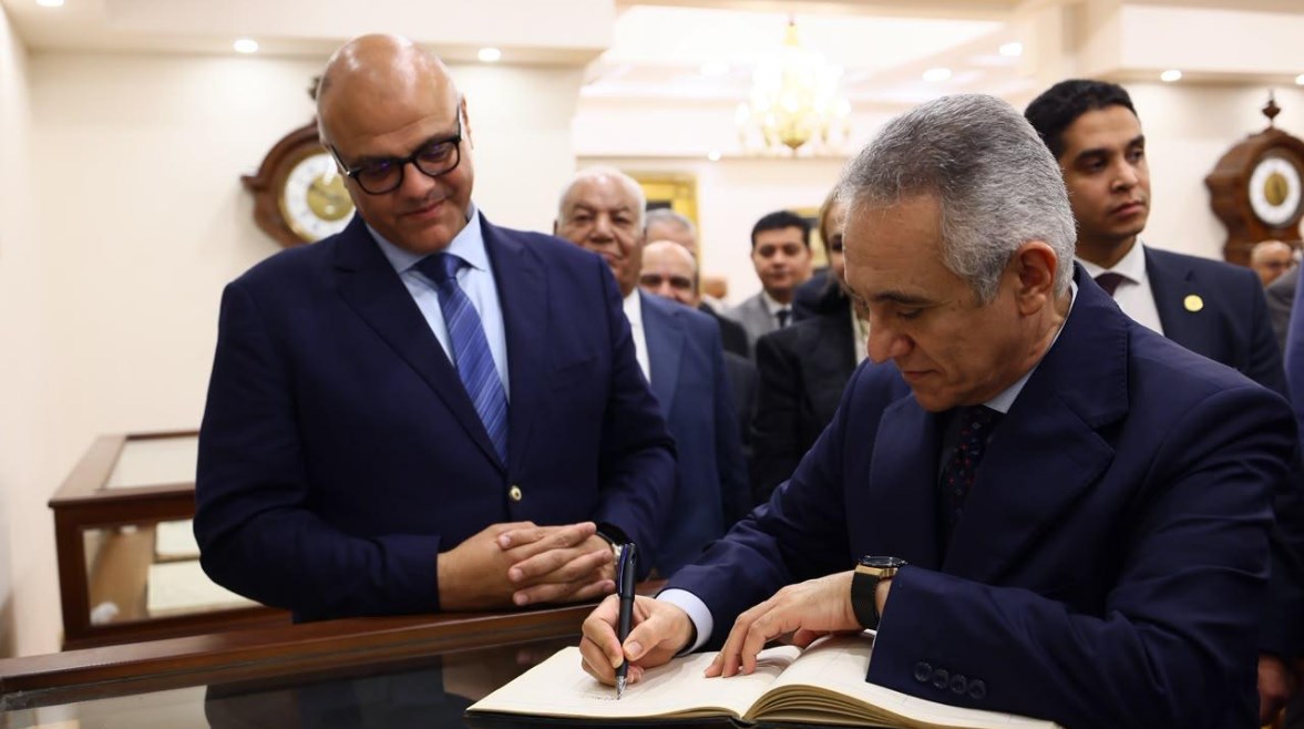 وزير العدل يلتقي قضاة وأعضاء النيابة العامة بالإسكندرية 