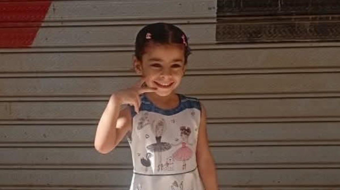 الطفلة تيا أحمد فؤاد