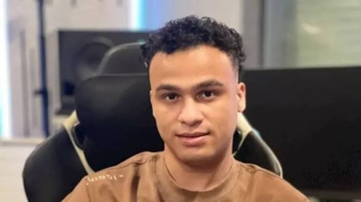 الشاعر مصطفى حدوتة