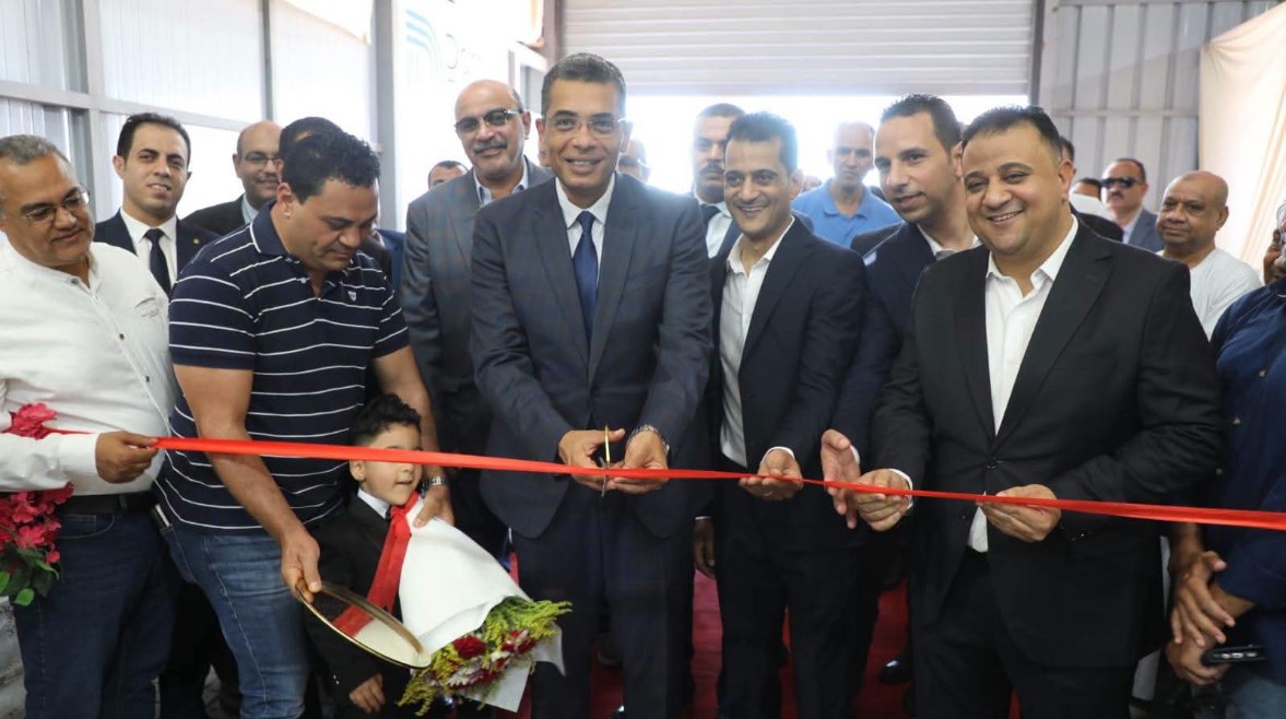 محافظ البحر الأحمر يفتتح أول مصنع لتصنيع الكابلات الكهربائية بالغردقة 