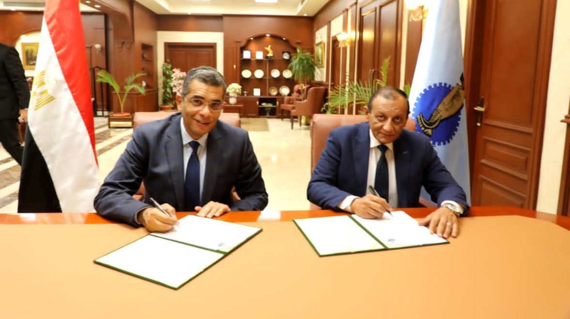 جانب من توقيع اتفاقية تعاون بين موانى البحر الأحمر 