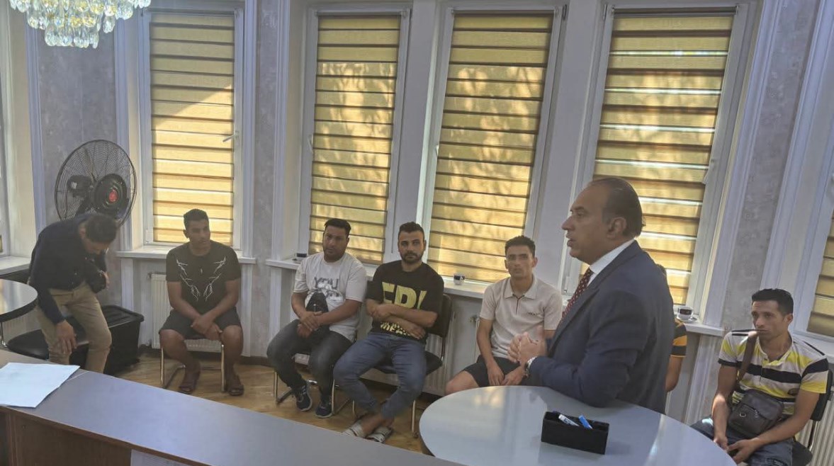 الـ12 شخصًا في القنصلية المصرية بطشقند