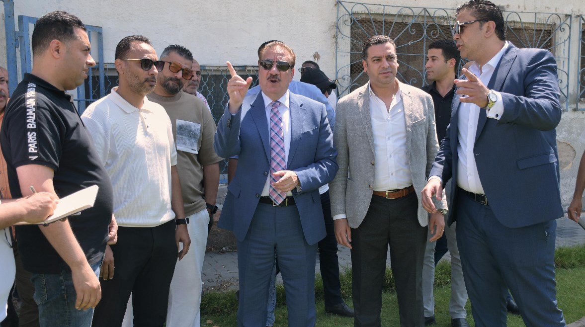 محافظ بورسعيد يقود جولات ميدانية داخل استاد المصري ونادي المريخ