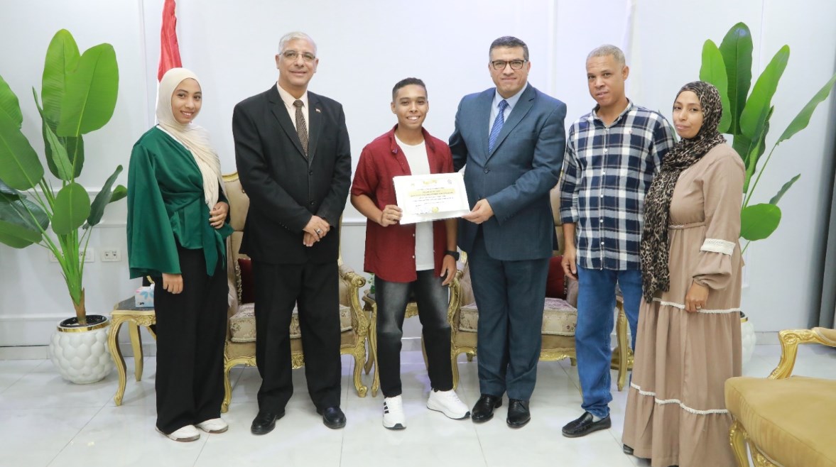 أوائل الدبلومات الفنية