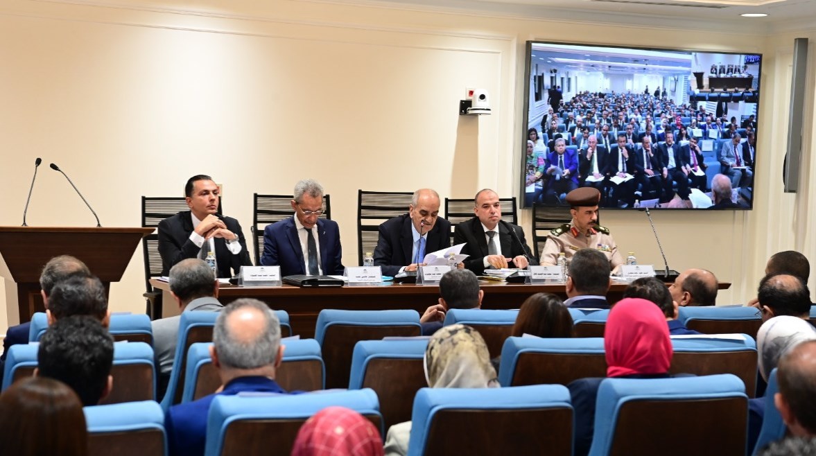 خلال اجتماع اللجنة المشتركة أمس 