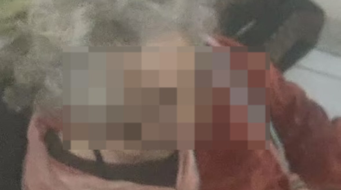 السيدة المسنة