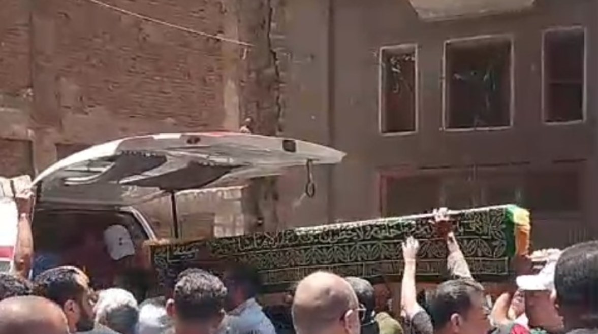 أثناء تشييع الجثمان 