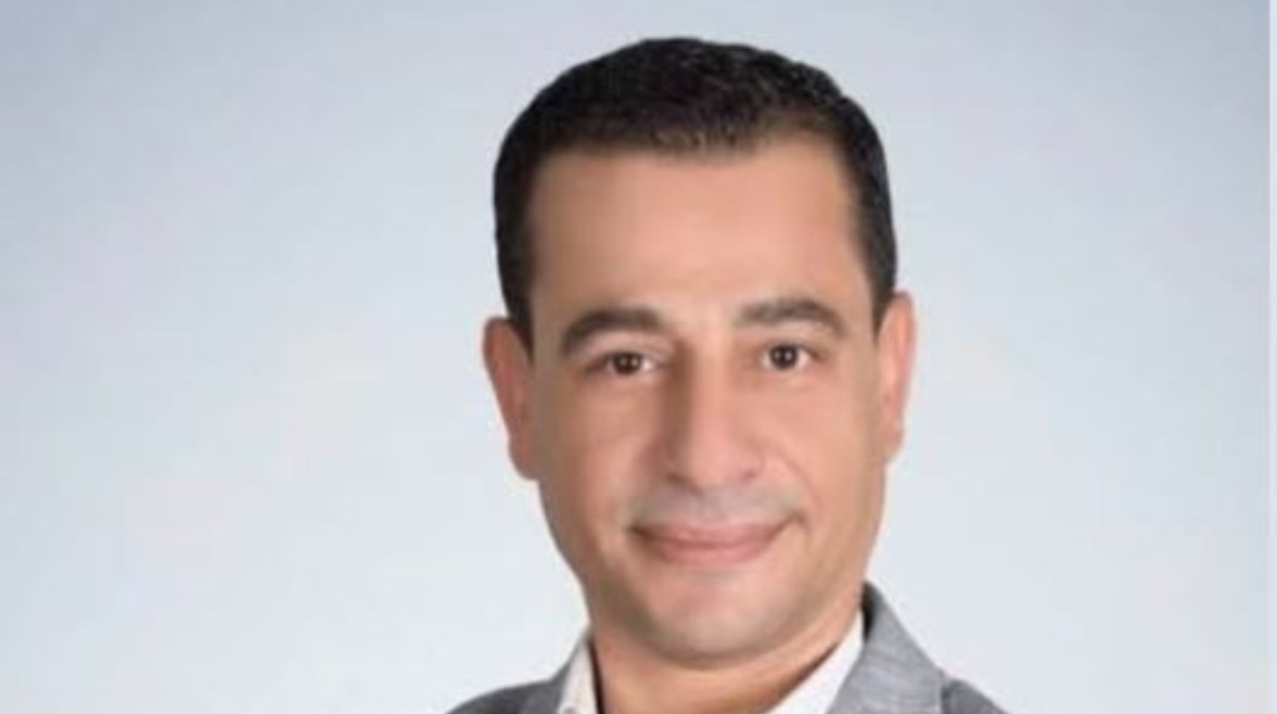 الفنان هشام عطوة