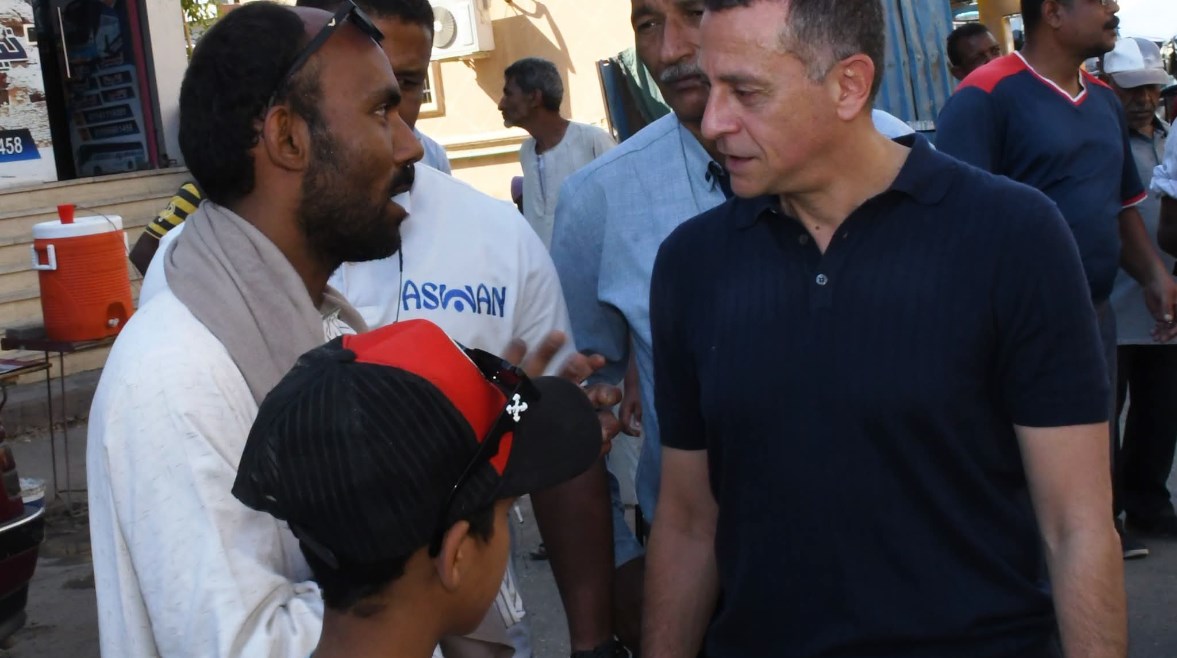 محافظ أسوان 