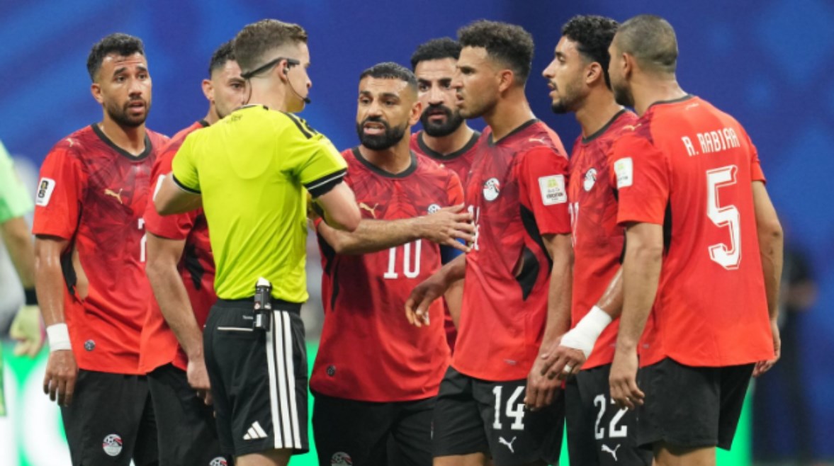 الحكم الفرنسي مع منتخب مصر