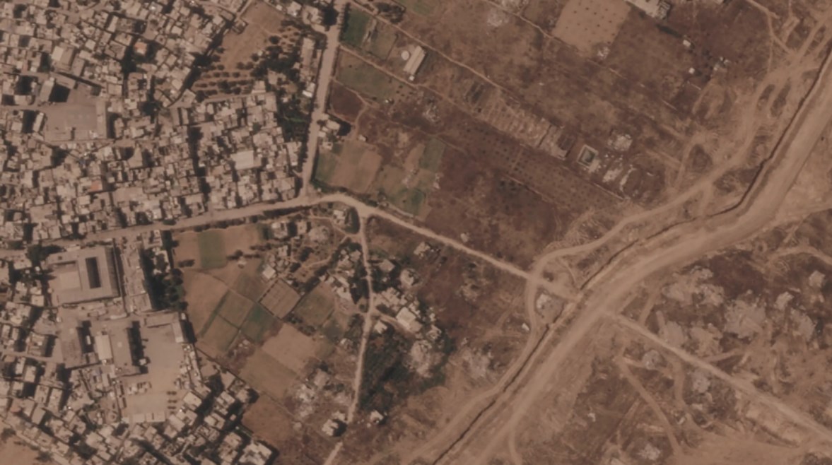 إسرائيل تنشئ حاجز ترابي في غزة