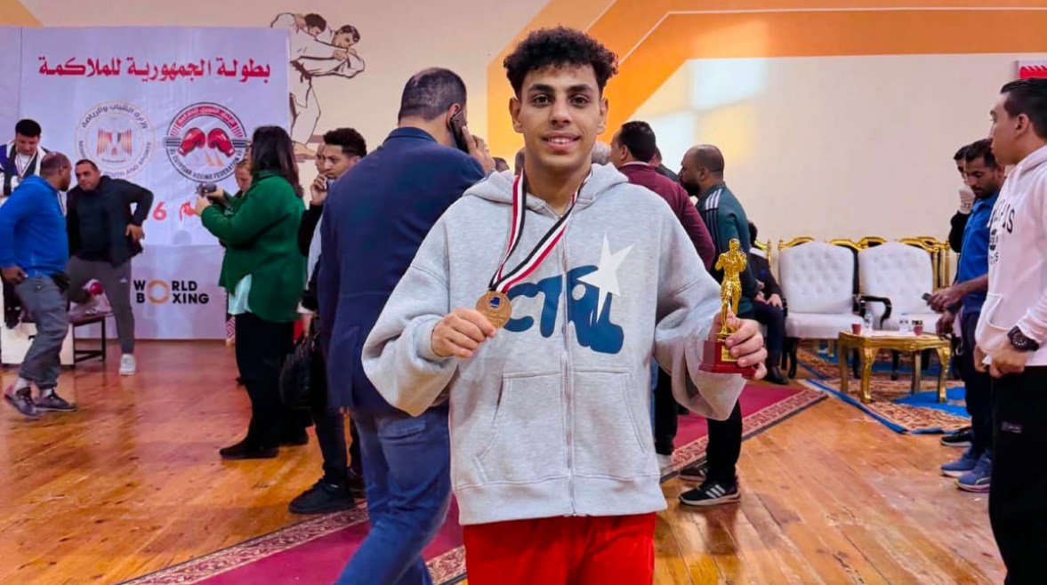اللاعب عمرو خالد