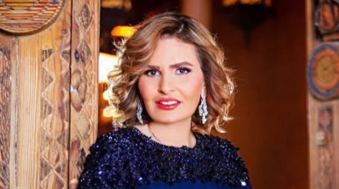 النجمة يسرا