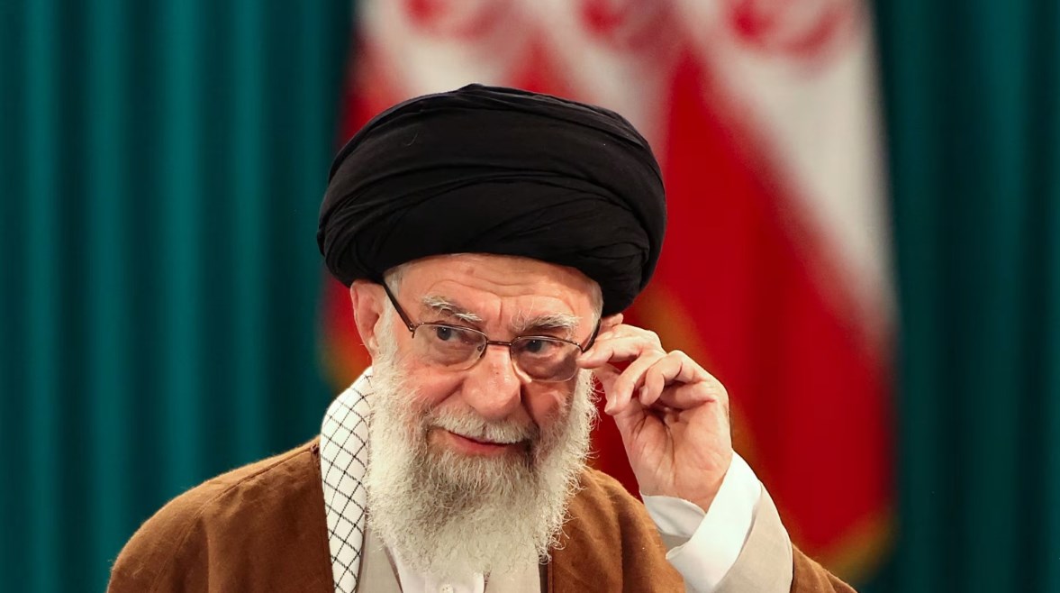 المرشد الأعلى على خامنئي
