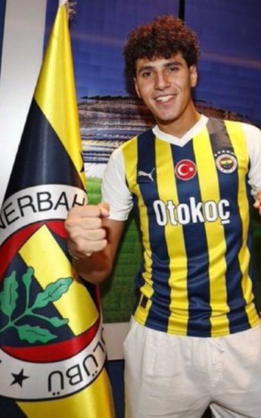 عمر فايد 