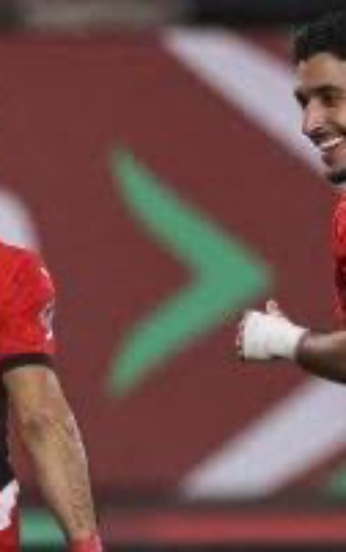 محمد صلاح وعمر مرموش 
