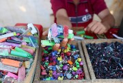 إصلاح الولاعات في غزة