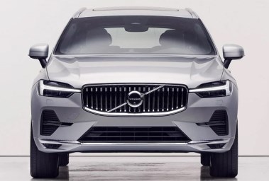سيارة فولفو XC60 