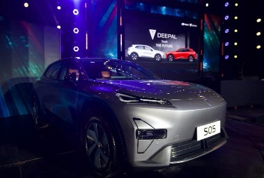 سيارة ديبال S05