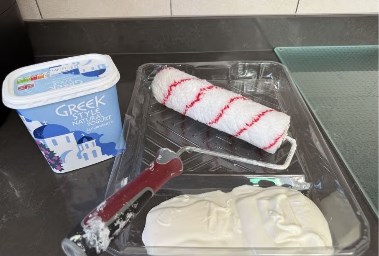 طلاء النوافذ بالزبادي