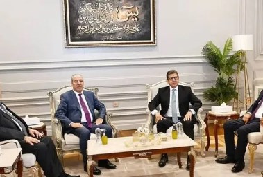 حسن رشاد يلتقي وفد السلطة الفلسطينية لبحث التطورات الراهنة