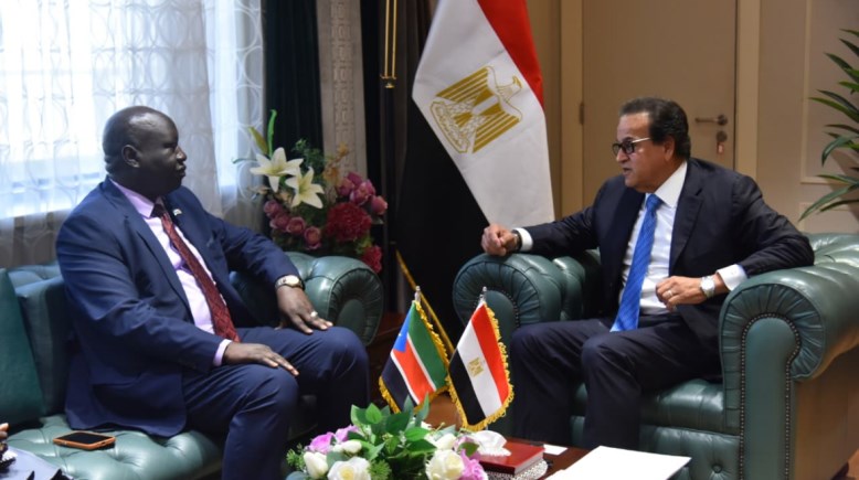 وزير الصحة والسكان الدكتور خالد عبدالغفار