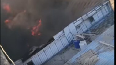 حريق مخزن أخشاب بالأهرام