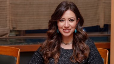 سوسن عز العرب