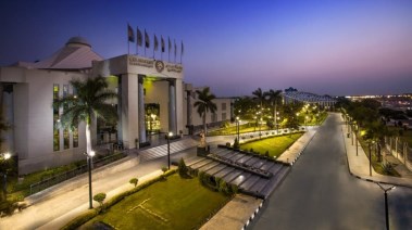 جامعة مصر للعلوم والتكنولوجيا