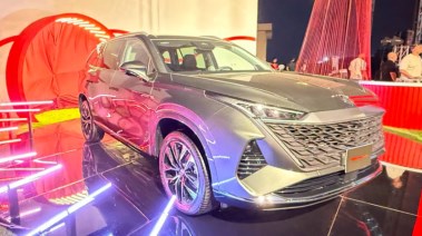 سيارة MG RX9 PHEV 