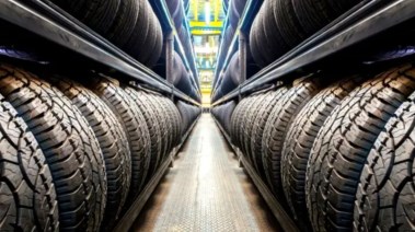 إنتاج إطارات السيارات ــ تعبيرية 