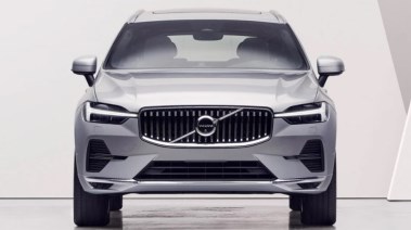 سيارة فولفو XC60 