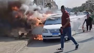 اشتعال سيارة بالقرب من محطة وقود بمحمور جمال عبد الناصر