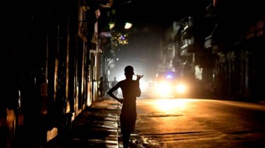 تفاقم أزمة الطاقة في كويا والظلام يخيم علي  ثلث مساحة البلاد 
