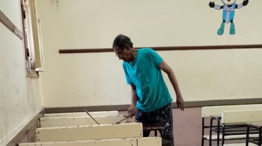 الاستاذ جلال 