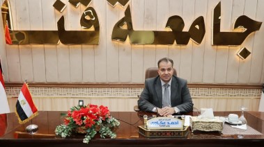 أحمد عكاوي .. رئيس جامعة قنا 
